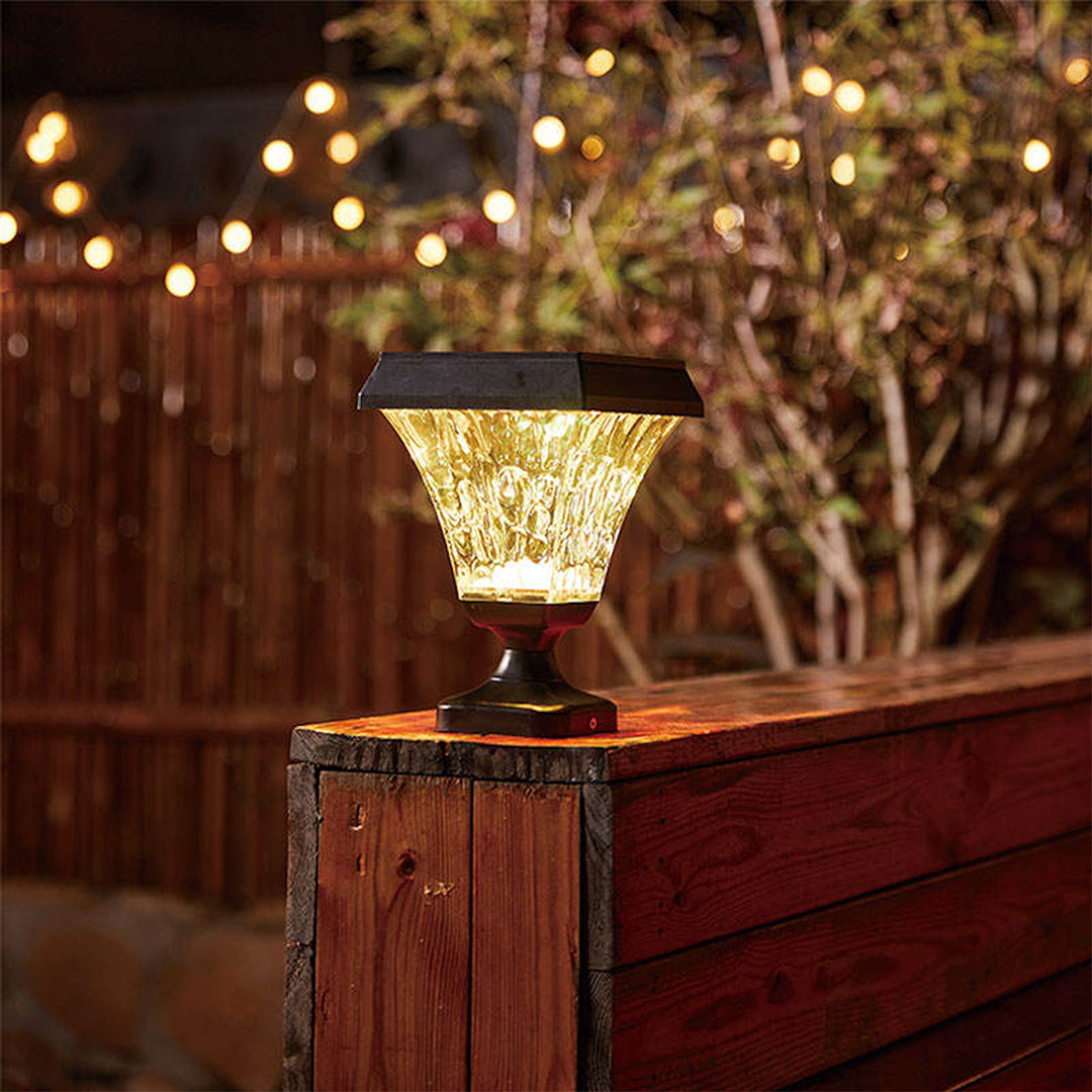 SCUBE Solar Powered Garden Pillar Light – Elegant Outdoor Gate & Pillar Lighting