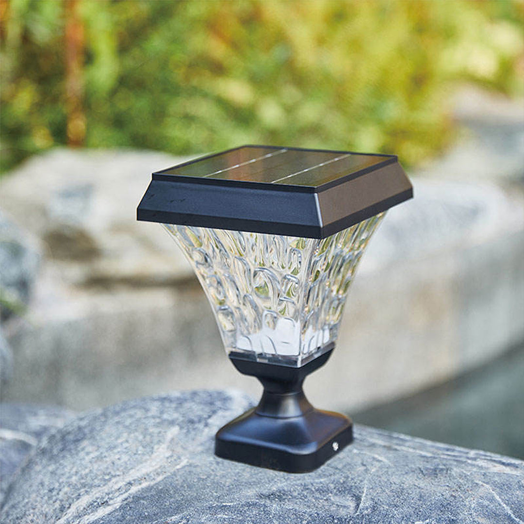 SCUBE Solar Powered Garden Pillar Light – Elegant Outdoor Gate & Pillar Lighting
