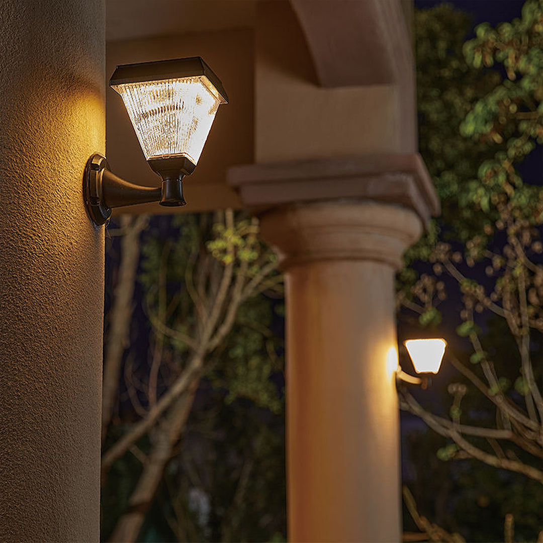 SCUBE Solar Clamp Light – Waterproof Outdoor Wall Mount Lighting