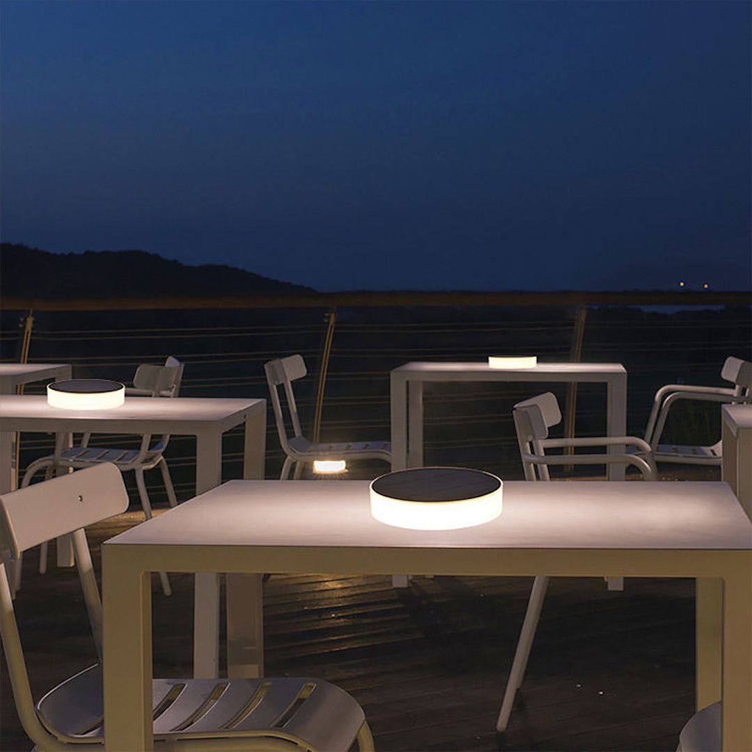 SCUBE Solar Deck Light – Round | Elegant Outdoor Illumination