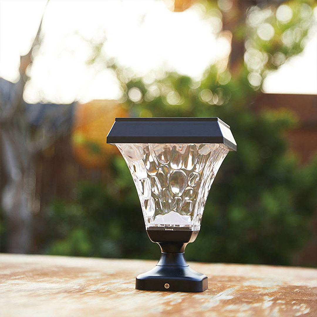 SCUBE Solar Powered Garden Pillar Light – Elegant Outdoor Gate & Pillar Lighting